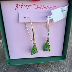 Betsey Johnson Christmas Green Tree Earrings